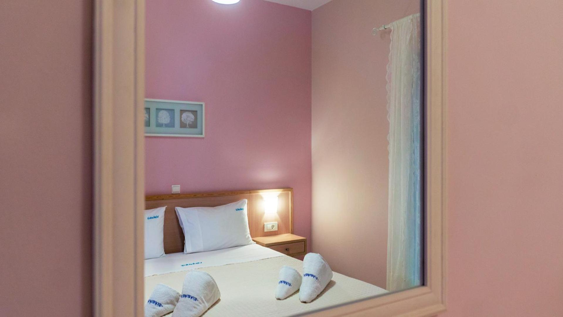 Vakakis-Me Apartments Палеохора Экстерьер фото